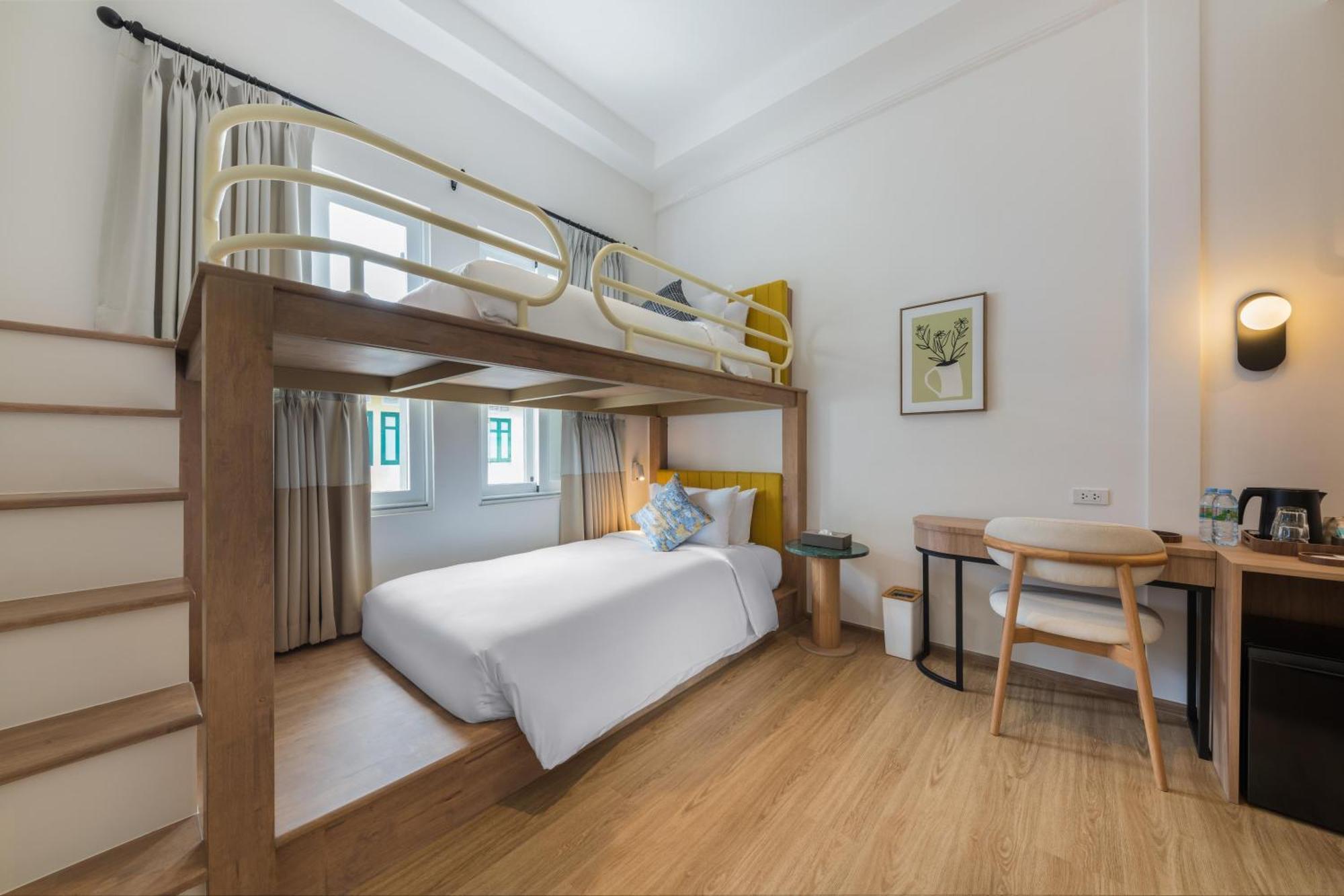 Hotel Upstairs At Ton Ton Bangkok Esterno foto